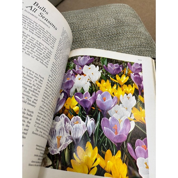 Good Housekeeping Illustrated Encyclopedia of Gardening 3 - Picture 6 of 9
